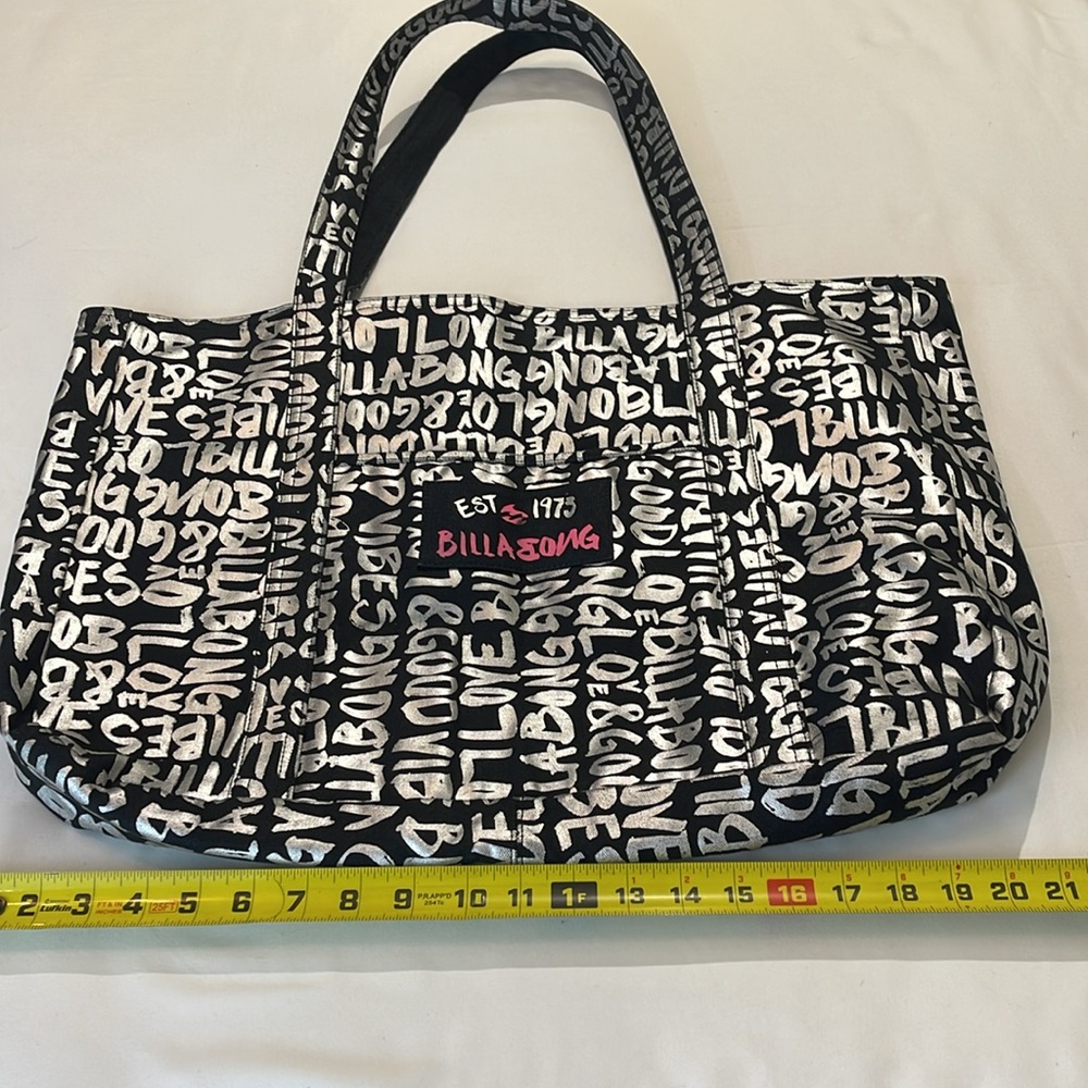 Billabong Black and White REVERSIBLE Tote Bag - Picture 3 of 6